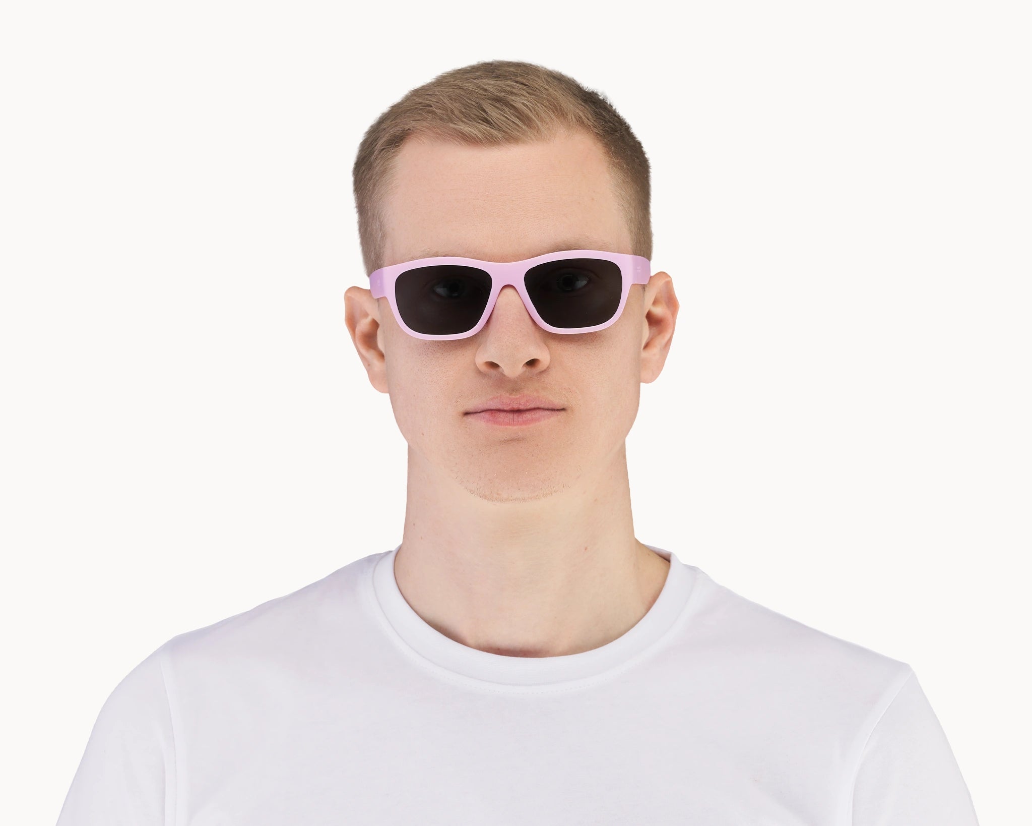 Mannlig modell med Classic Petit sofistikerte