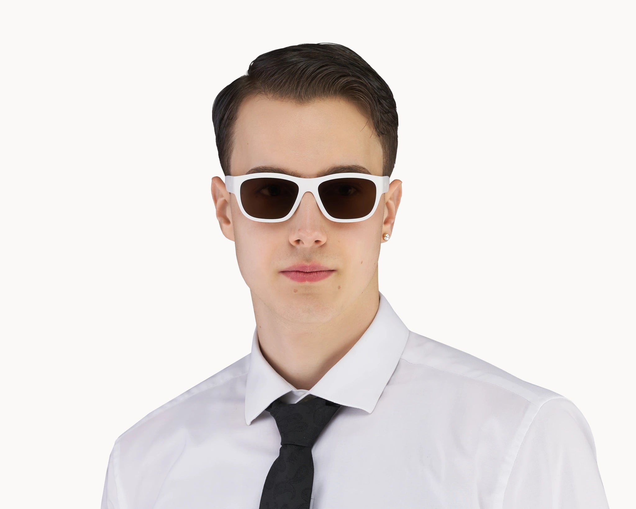 Mannlig modell med Classic Petit sofistikerte