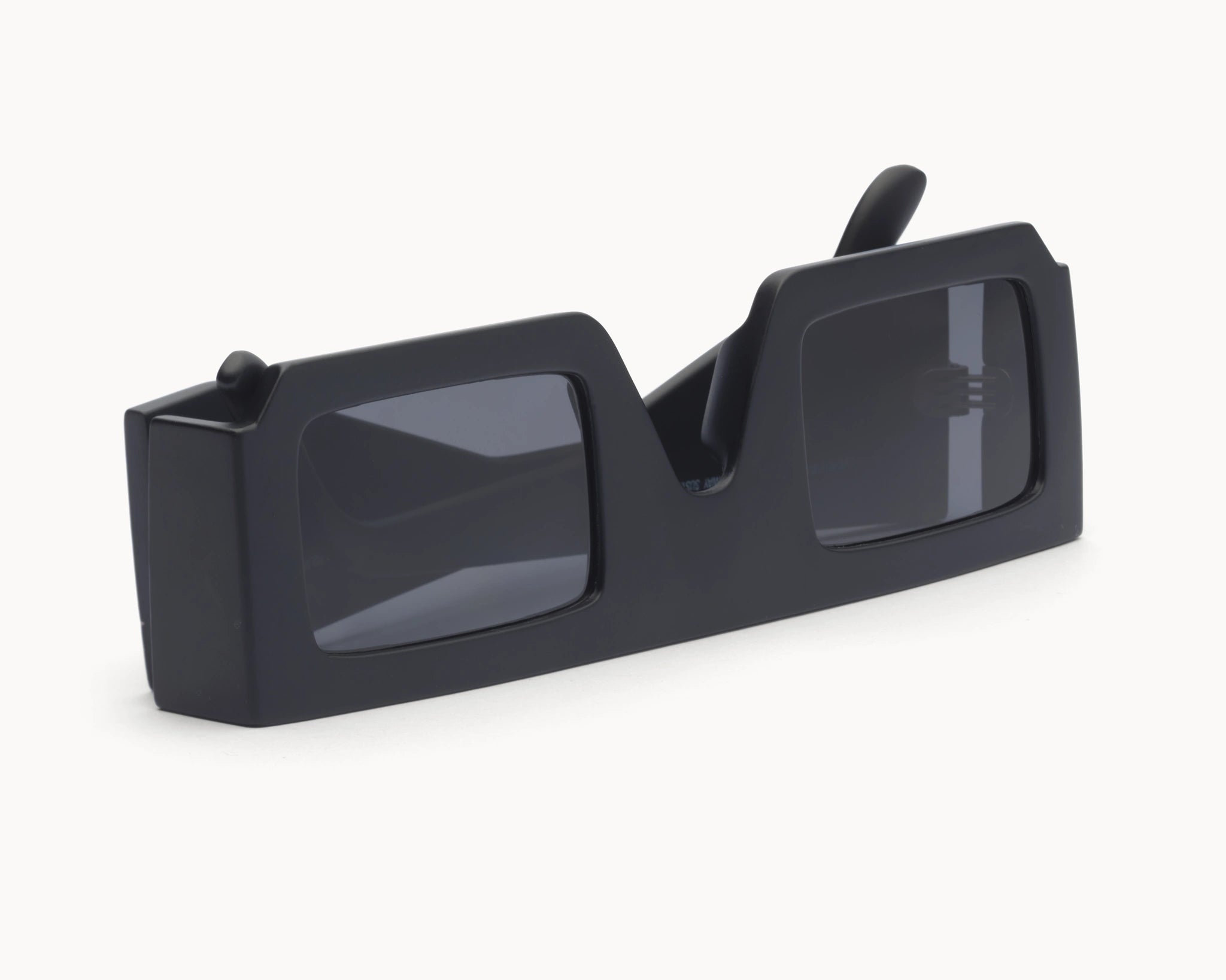 3D Nordic - sorte retro oversized solbriller fra VIDAR EYEWEAR inspirert av den ikoniske 3D-IMAX - laget av bærekraftige materialer - ovenfra.