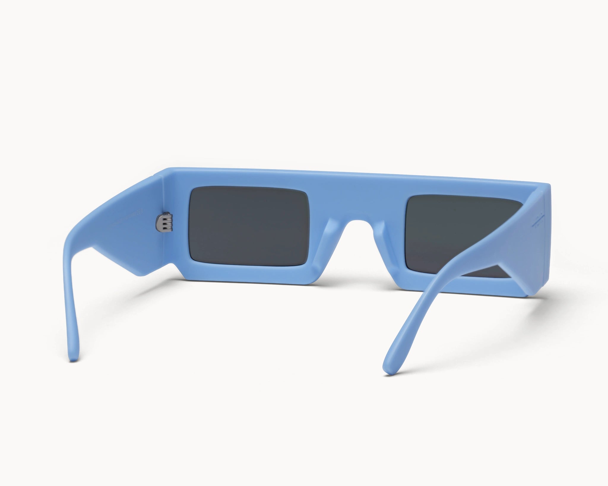 3D Nordic - blå retro oversized solbriller fra VIDAR EYEWEAR inspirert av ikoniske 3D-IMAX i bærekraftige materialer - sett innenfra.