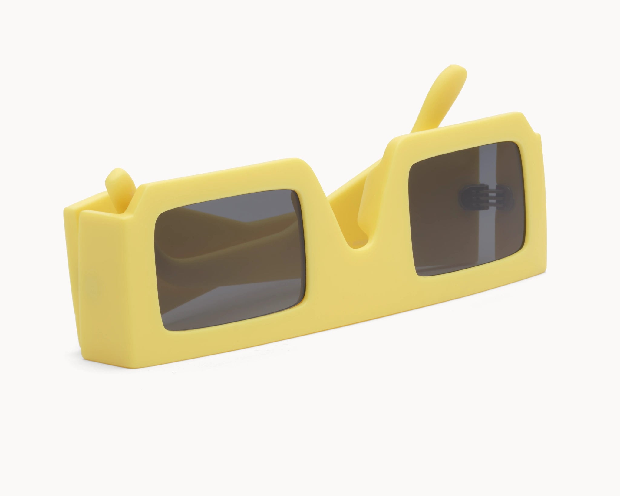 3D Nordic - gule retro oversized solbriller fra VIDAR EYEWEAR inspirert av den ikoniske 3D-IMAX - laget av bærekraftige materialer - ovenfra.