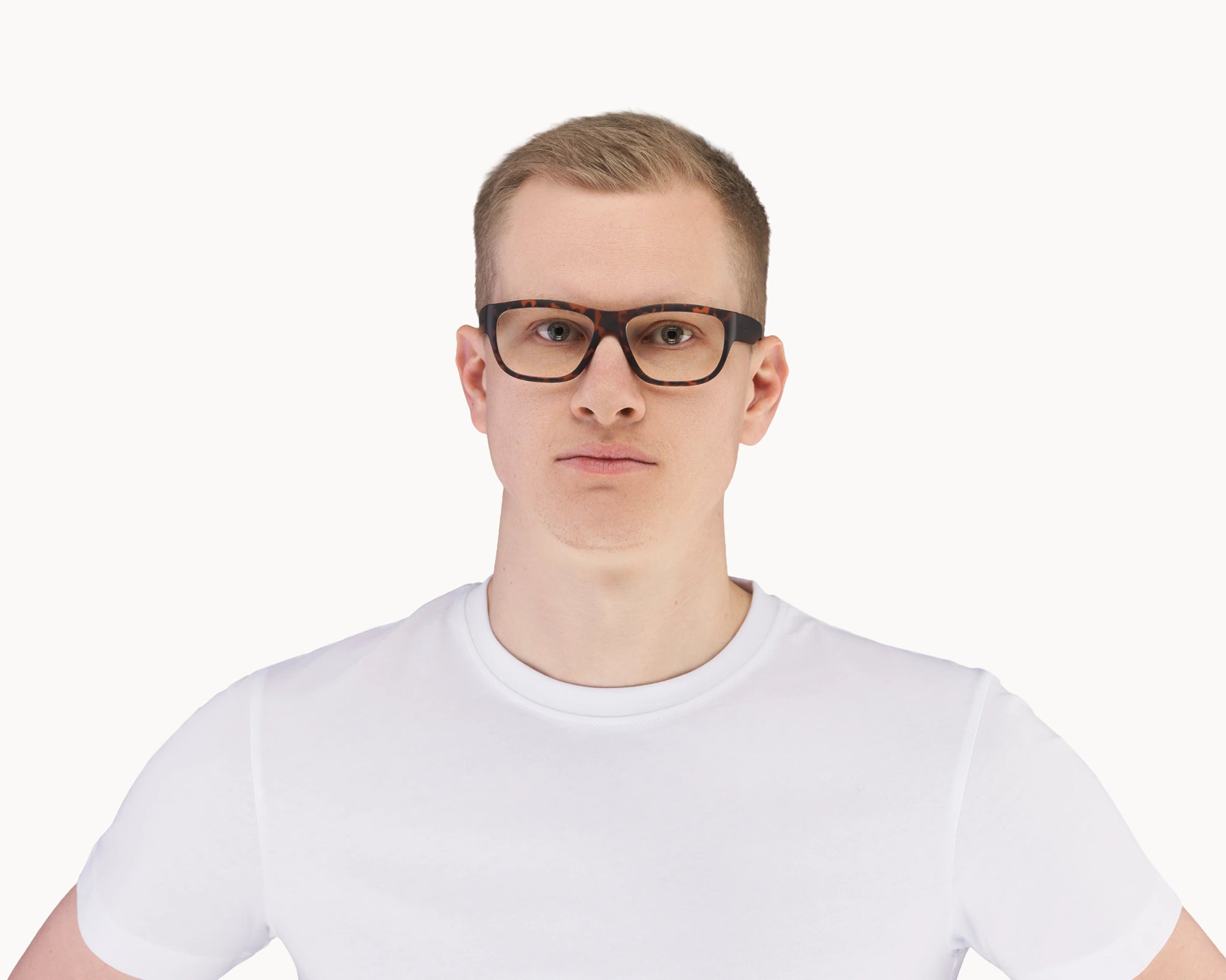 Mannlig modell med Classic Petit sofistikerte
