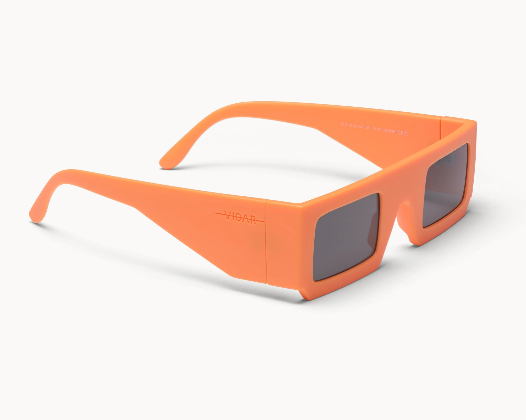 3D Nordic - oransje retro oversized solbriller fra VIDAR EYEWEAR inspirert av den ikoniske 3D-IMAX - laget av bærekraftige materialer - sidevisning.