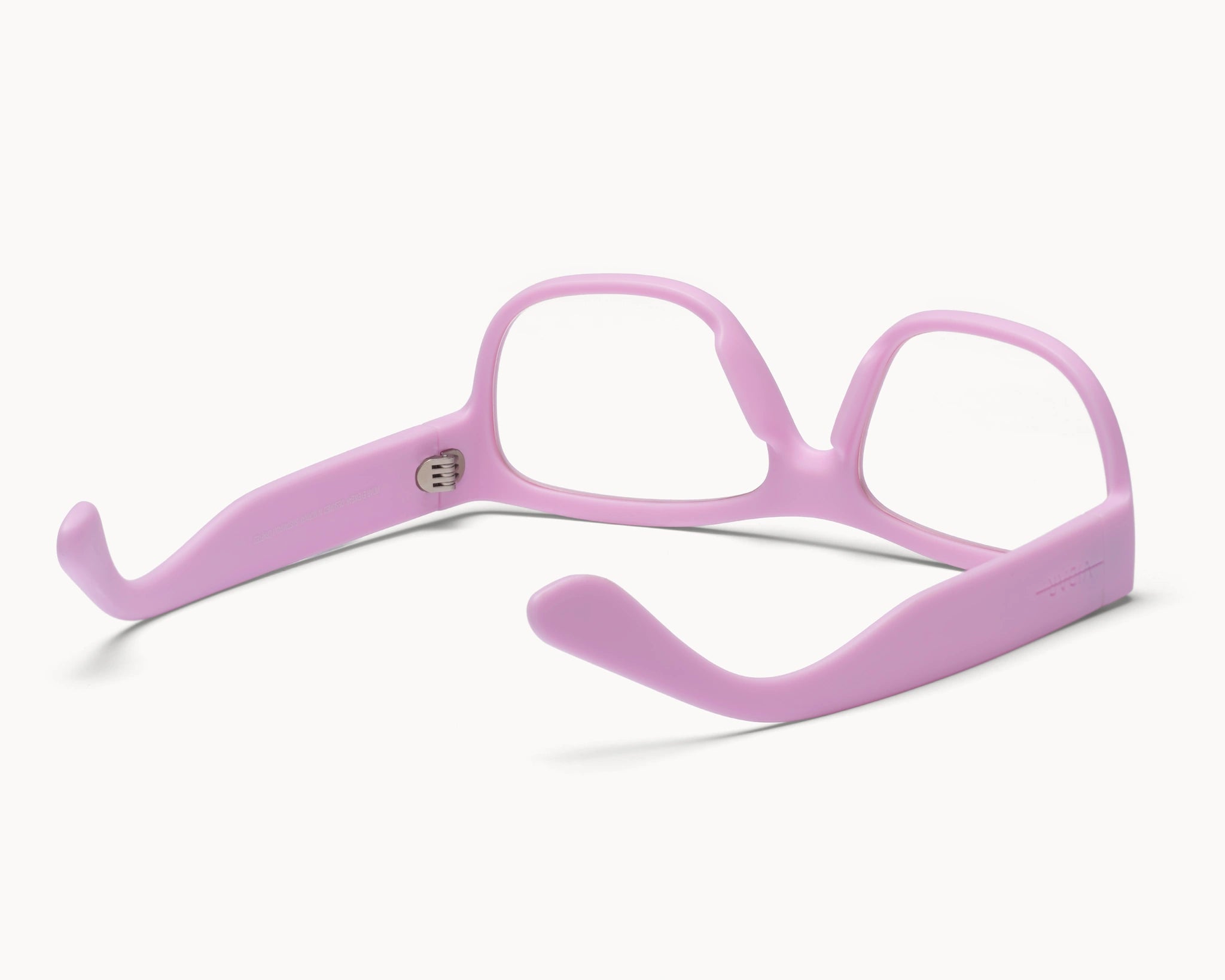 VIDAR EYEWEARs sofistikerte og bærekraftige Classic Petit briller i rosa med klare glass
