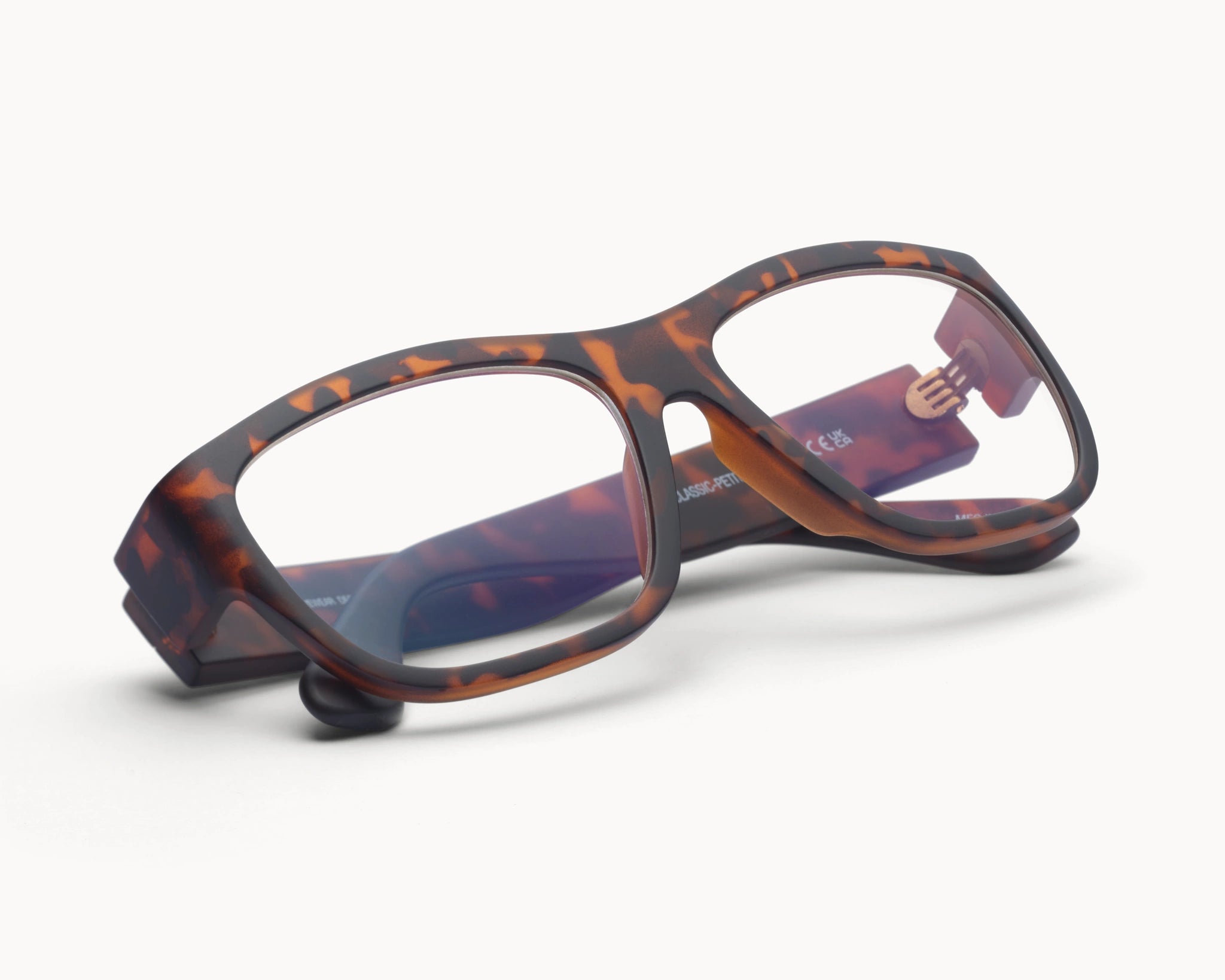 VIDAR EYEWEARs sofistikerte og bærekraftige Classic Petit briller i tortoise med klare glass